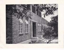 1963 Entrance to the new administration block.