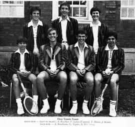 1975  First Tennis Team